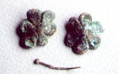 Fundstücke aus vergangenen Zeiten im historischen Schwan Peine zeigen ausgewählte Objekte und Materialien, die Einblicke in die Nutzungsgeschichte des Gebäudes und den Alltag früherer Epochen geben. Die Exponate dokumentieren bauliche Entwicklungen, frühere Funktionen sowie kulturelle und gesellschaftliche Aspekte des Ortes.