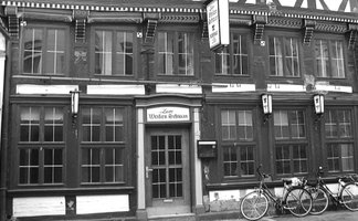 Historische Darstellung des Schwan Peine – traditionsreiches Gebäude mit Fachwerkarchitektur, bedeutender Kultur- und Veranstaltungsort mit Geschichte in der Peiner Stadtgeschichte.