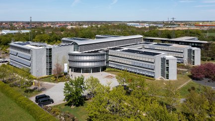 Das Bild zeigt das Zentralgebäude der BGE aus der Vogelperspektive.