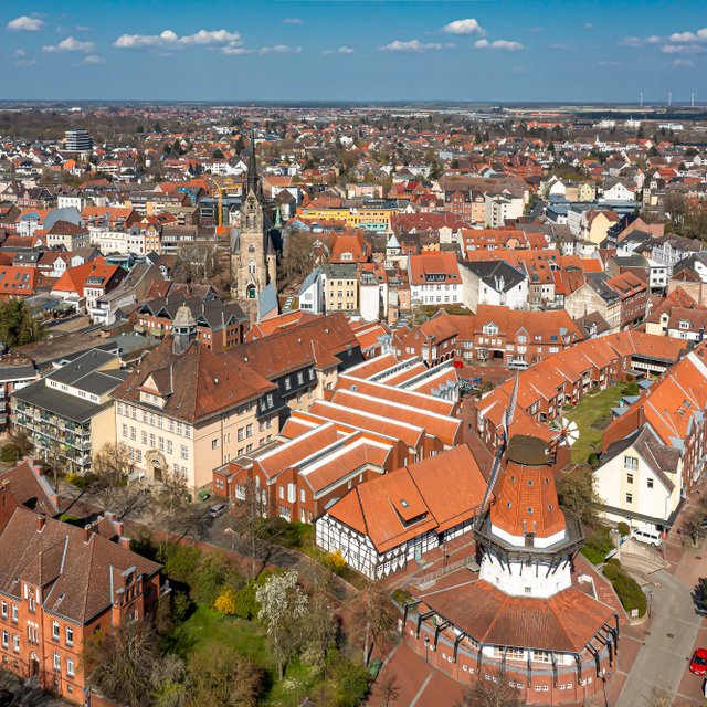 Das Bild zeigt eine Luftaufnahme der Peiner Innenstadt.
