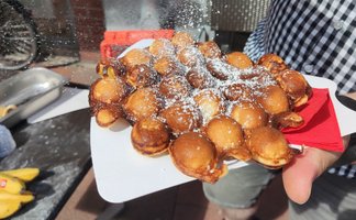 Das Bild zeigt eine Süßigkeit in Nahaufnahme. 