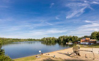 Das Bild zeigt den Eixer See. 